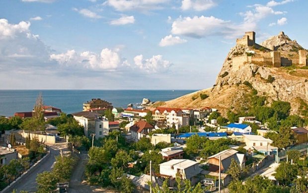 Буденне явище: у мережі показали звичні пейзажі "курортного" Криму