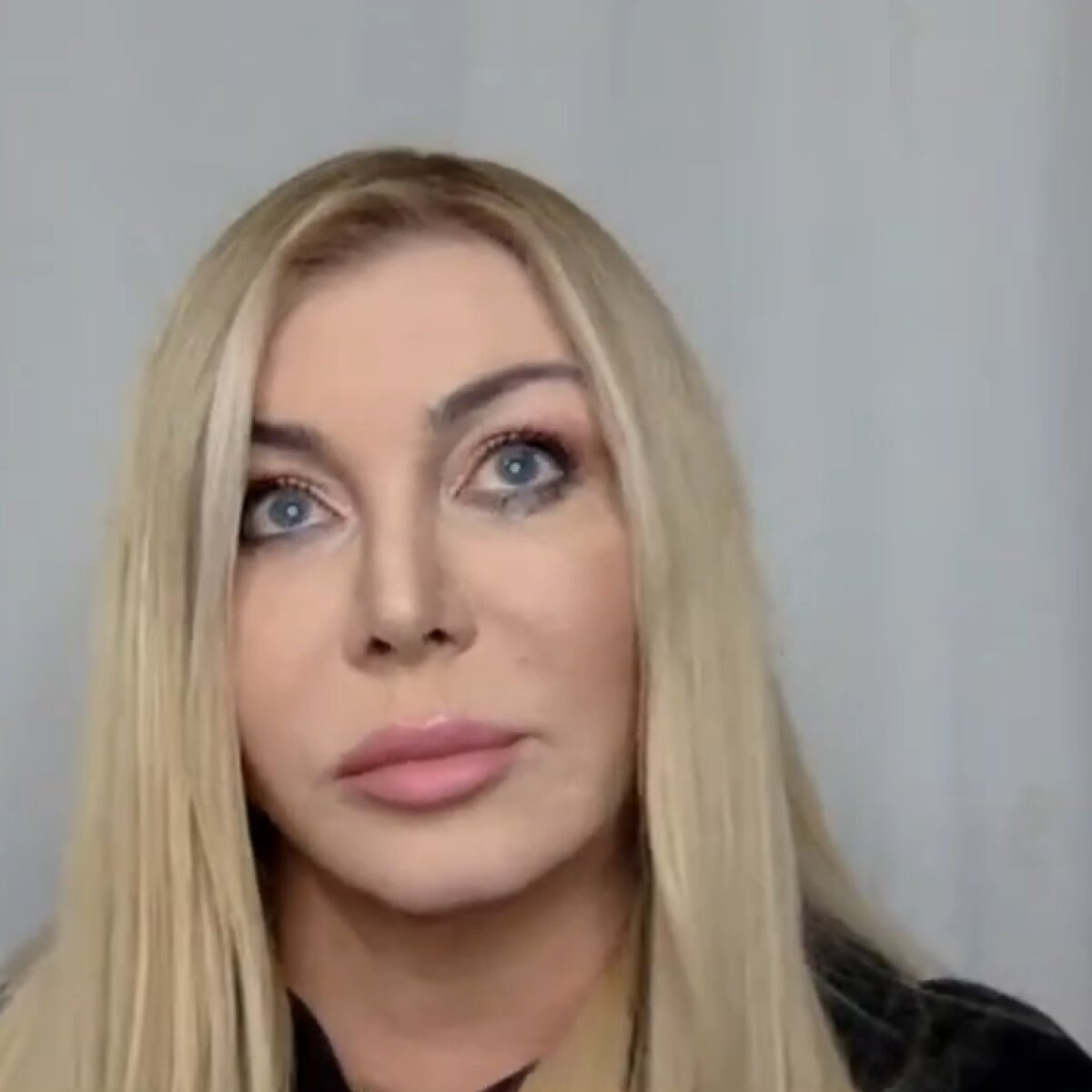 Ирина Билык пен Ани Лорак жалаңаш