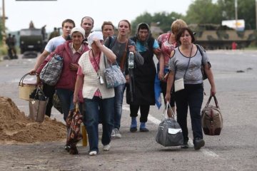 Сотни тысяч переселенцев собираются покинуть Донбасс