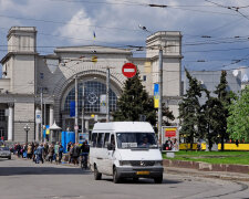 Днепрянин едва не заплатил жизнью за проезд: за длинный язык - нож в шею