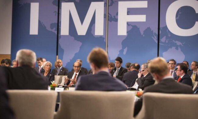 СМИ: переговоры МВФ по Украине отложили в последний момент