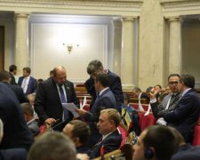 Депутат – это диагноз: кто из украинских дармоедов клянчил деньги из бюджета