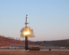 Скандальні випробування КНДР: ракета розірвалася на старті