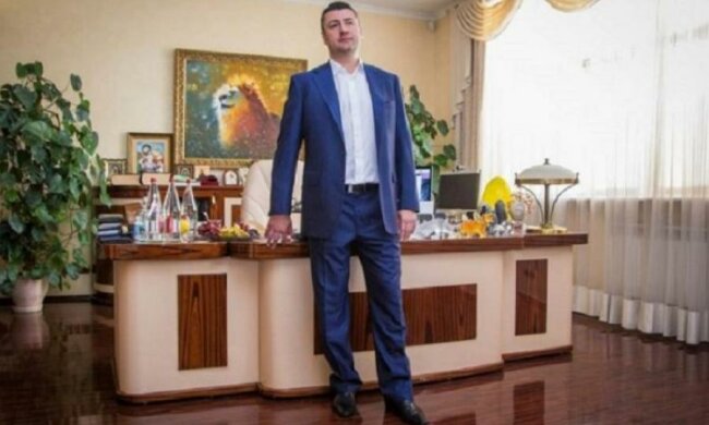 Как кинуть полстраны и остаться на коне: удивительные махинации Олега Бахматюка