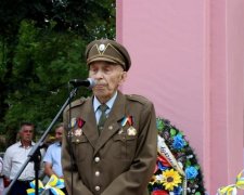 Глава братства ОУН-УПА умер, вспоминая Шухевича: видео