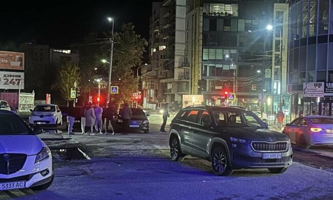 Бійка з ТЦК у Тернополі фото