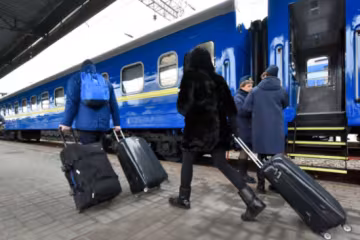Укрзалізниця відправить тисячі українців у Карпати, коронавірус не страшний: "З Різдвом!"