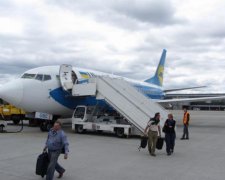 "Літак полетів без нас": як МАУ "кидає" українських пасажирів