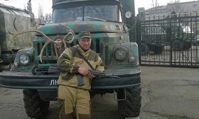 Бойовики на Донбасі ховають військову техніку поруч зі школою (фото)