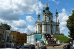 Батько найвідомішого віскі провів ніч під церквою в Києві