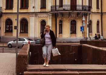 Украинцы, подземный переход, фото из соцсетей