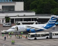 Одеський аеропорт опинився в полоні негоди