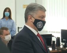 Порошенко в суде, скриншот с видео