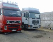 Авакова попросять повернути Львову вантажівки зі сміттям
