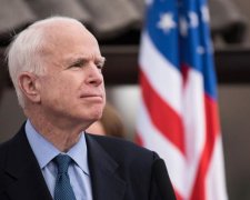Бандит і вбивця: про що не боявся говорити Джон Маккейн світу