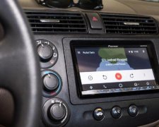 Google оновила Android для авто