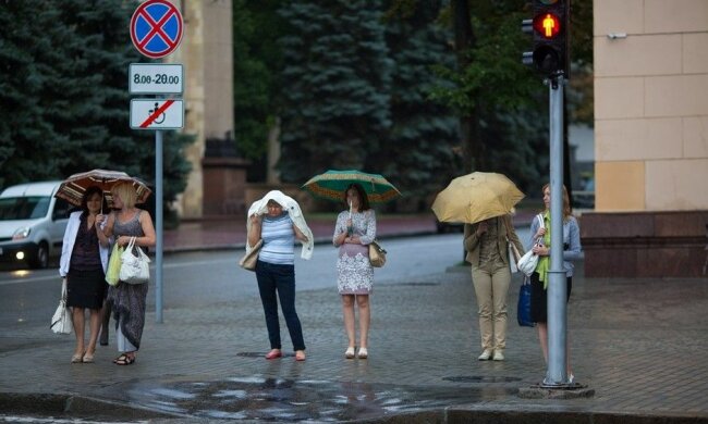 Харків'яни, ховайте голови: стихія готує мокрі ігри у перший день жовтня