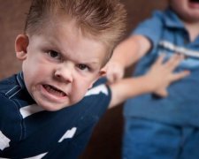 Оце виховання! Школярі зафільмували скандальний урок на відео