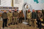 На Буковині вшанували пам'ять легендарних кіборгів: побратими дивилися на могили і бачили там себе