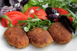 Вкусно, как в школе: котлеты на ржаном хлебе напомнят вам о лучших годах