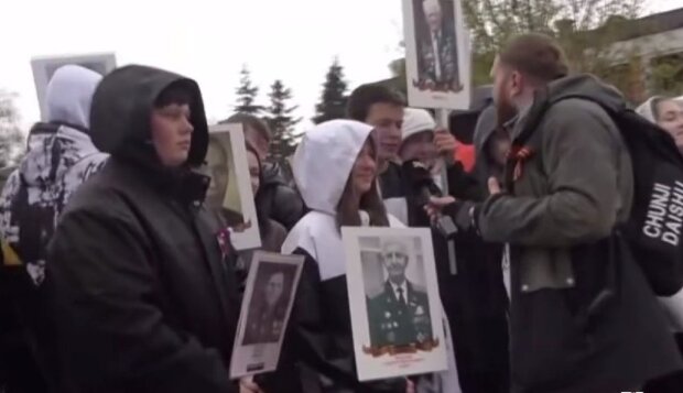 Российские школьники на 9 мая. Фото: YouTube