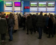 Росіяни ходитимуть в кінотеатри зі паспортами