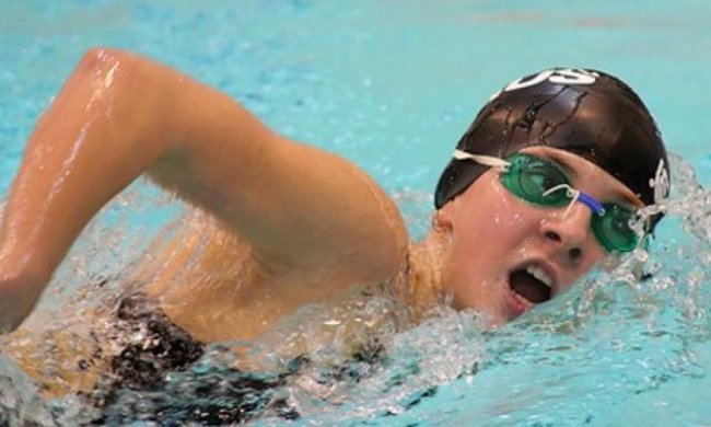 Украинка взяла два золота на Кубке мира по плаванию