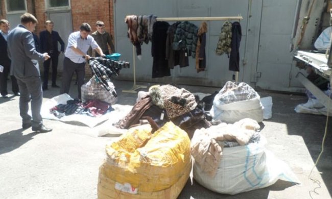 Контрабандистів затримали з шубами на мільйон доларів