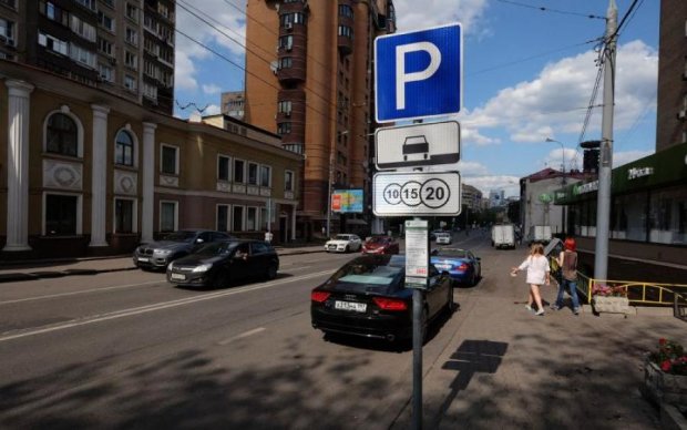 Героиня парковки нарвалась на небывалый креатив киевлян