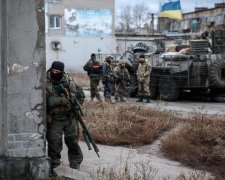 Объявлено "красный" режим: сутки на Донбассе принесли много крови и смертей