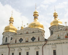 Протест Винницкого священника взбудоражил сеть: летающий купол и создание оппозиции