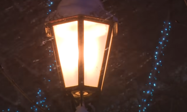 Фонарь, скриншот youtube Факты ICTV