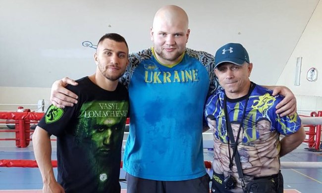 Ломаченко провел открытую тренировку в Кривом Роге