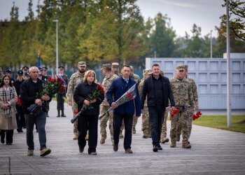 Вічна пам'ять Героям: на Національному військовому меморіальному кладовищі з почестями поховали чотирнадцять захисників