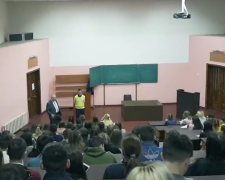 Студенты. Фото: скрин youtube