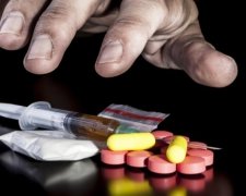 Перевертні в погонах спонсорували наркодилерів
