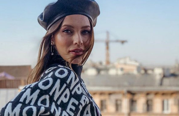 Тодоренко ужаснула подробностями родов: залез руками в живот, начал переворачивать ребенка