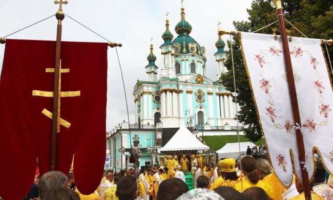 Томос для України: до обуреного бекання польських попів приєдналася ще одна країна