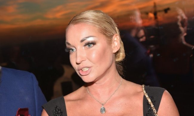 Голая Волочкова передала привет "злыдням": желаю мужества это пережить