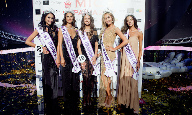 Київ проводить "Міс Україна 2019": гаряча підбірка фото переможниць конкурсу