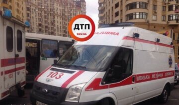  Mercedec скрылся после ДТП в Киеве