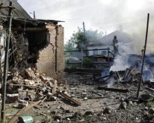 Мешканці Донецька заявляють, що чують вибухи