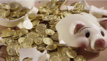 Резерви тануть: Кремль витратив за місяць півтрильйона рублів