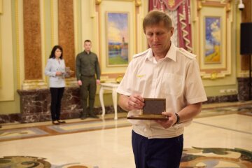 Анатолий Бабичев получает награду «Национальная легенда Украины»