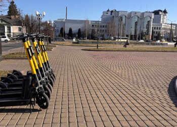 Электросамокаты на улицах города