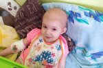 Агресивний рак забирає життя крихітної українки, батьки виплакали всі очі: "Врятуйте Єву!"