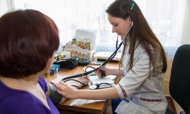 Реформа Супрун в дії: тисячі декларацій лікарів з пацієнтами анулюють