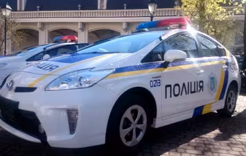 Запорожские правоохранители попались на взятке: помогали харьковчанке избежать ответственности