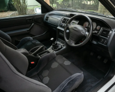 Ford Escort RS Cosworth, фото з соцмереж