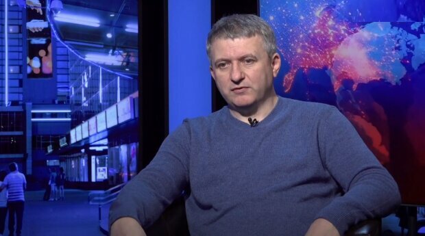 Известный политолог Романенко жестоко "прошелся" по закону "О медиа" слуг народа: "Дебильный..."